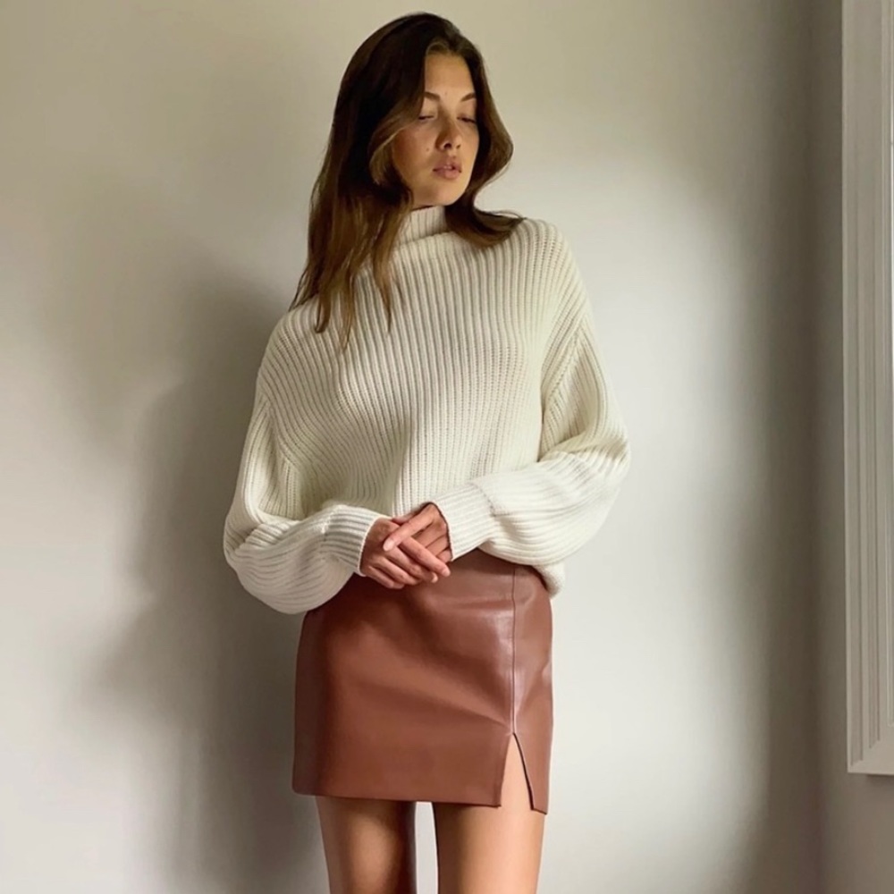 Aritzia Wilfred Patio Skirt Size 6 in Cognac NWT